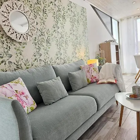 Loft Sweet * 洛斯克里斯蒂亚诺斯